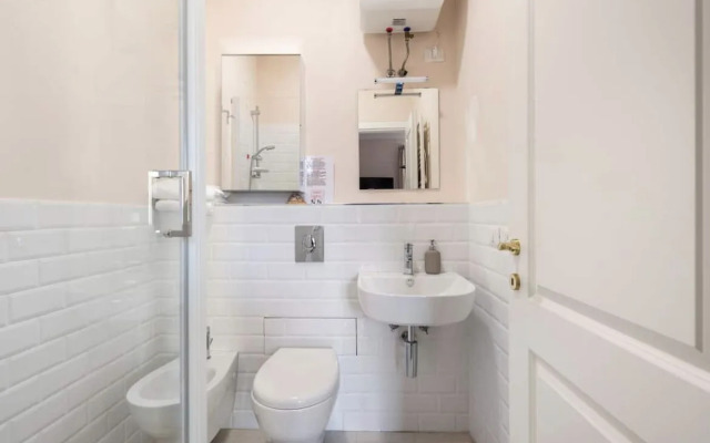 Roma private rooms