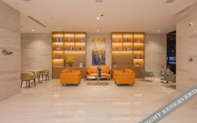 Starway Hotel (Baoding Wanbo Square)