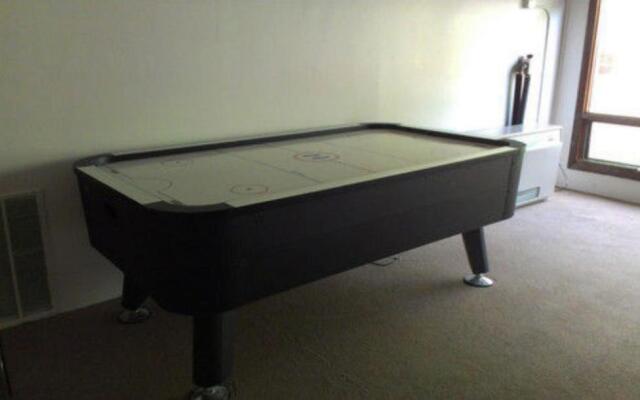 Evergreen Valley Inn