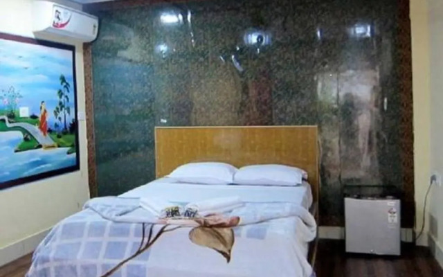 Gold India Beach Resort