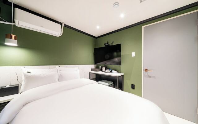 Hotel May Yongsan