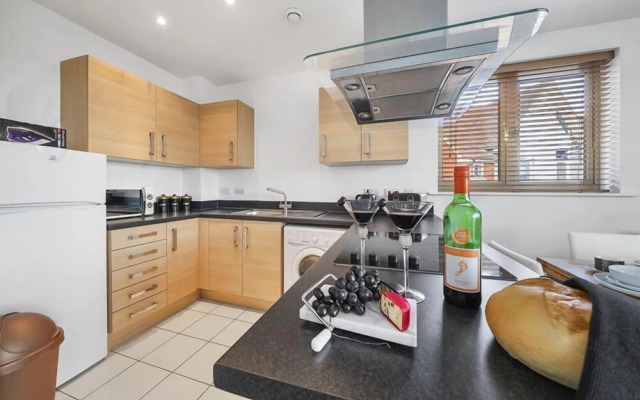 Gorgeous Canterbury Apartment