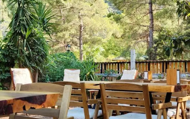 Yedi (7) Butik Hotel