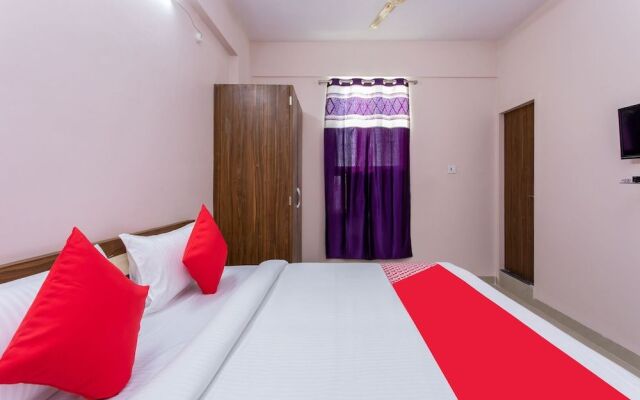Oyo 24461 Hotel Suvidha