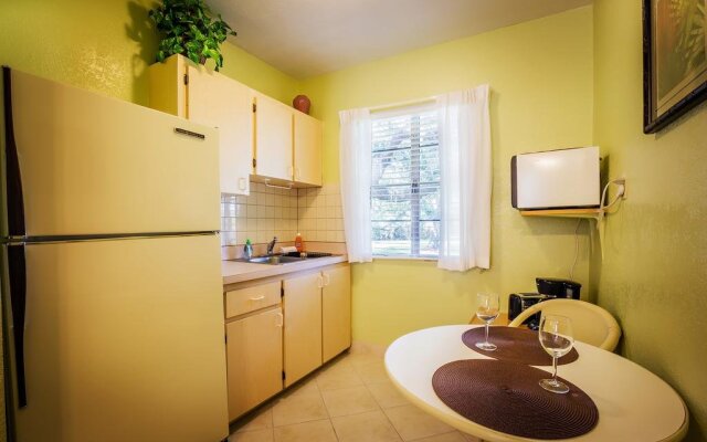Mar Bay Motel &Suites