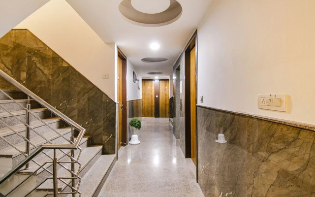 Fabhotel The Glory I