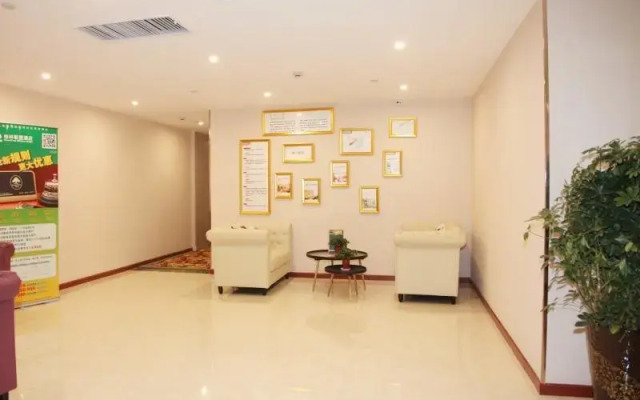 GreenTree Alliance Yichang East Yichang Station Hotel