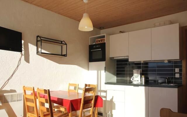 renovated apartment of 42 m2 Apartment 1