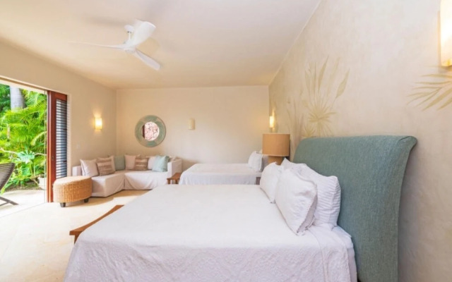 Villa Alamanda in Mexico City