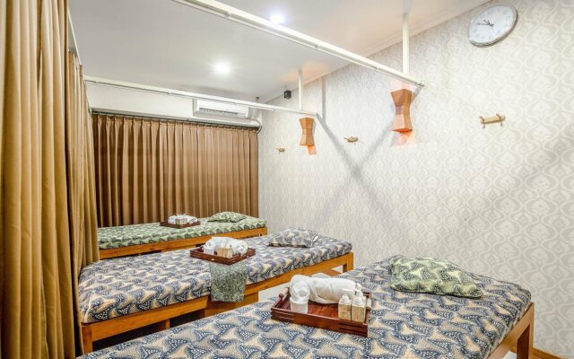 Lokal Bali Hostel