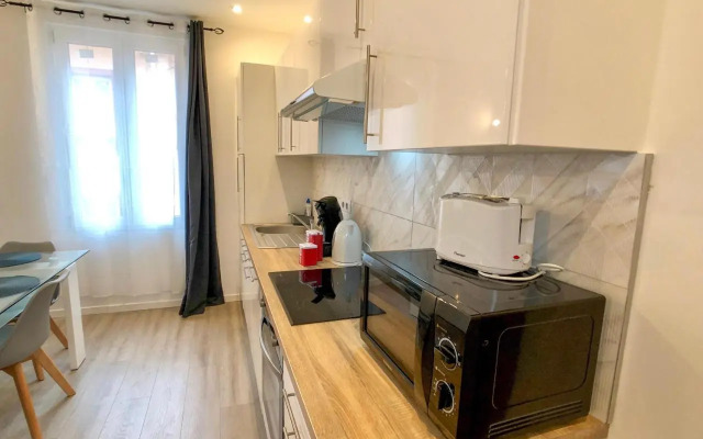 Charming Home - City Center Cosy Apartments