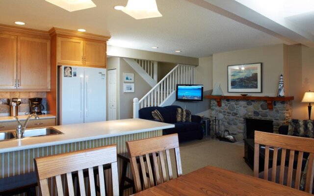 Madrona Beach Resort