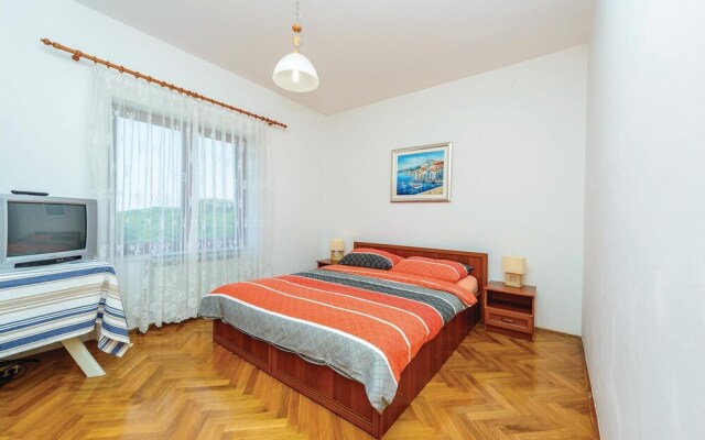 Stunning Home in Zaton Veliki With Wifi and 5 Bedrooms
