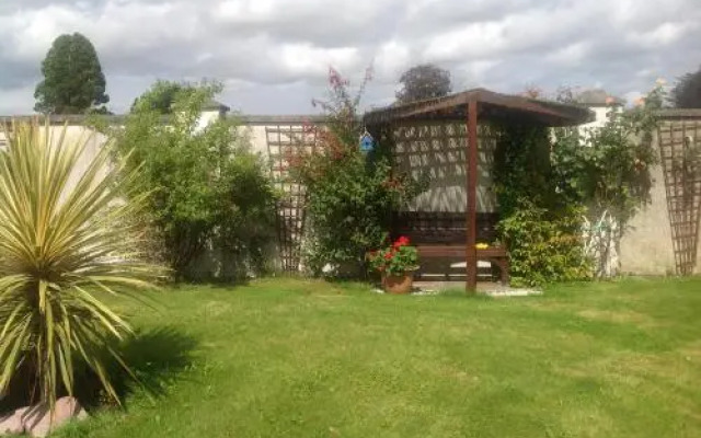 Green Lane House