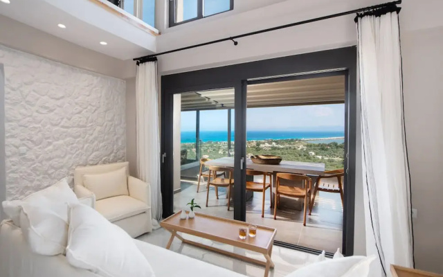 Halcyon Deluxe Maisonettes Sea View
