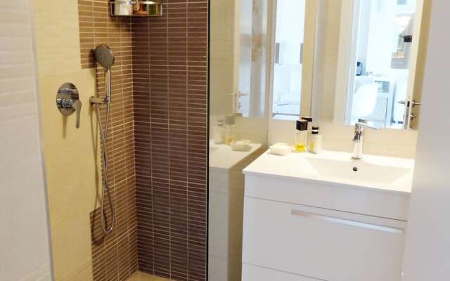 Beautiful Apartment Near Beach H1