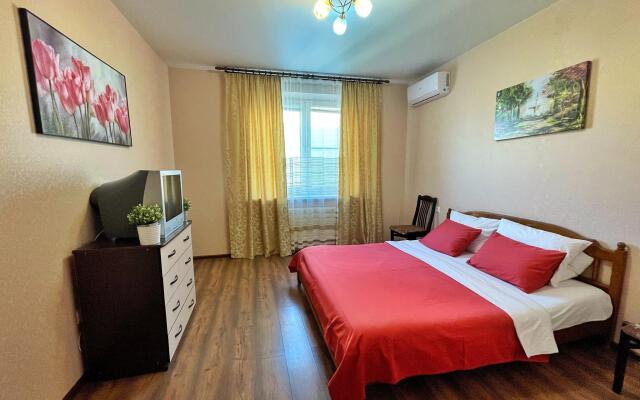 Апартаменты на улице имени Героя Яцкова 12