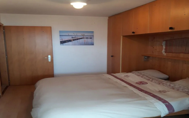 Mountain Apartment With Views