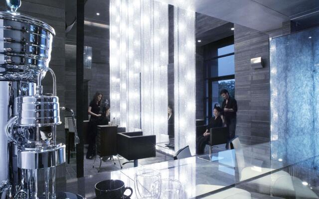 Grand Hyatt Mumbai Hotel and Serviced Apartments