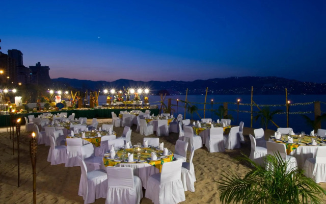 Krystal Beach Acapulco