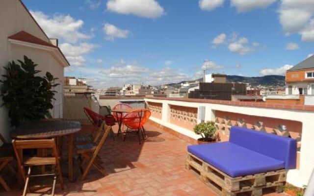 Feel at Sants Apartments