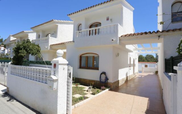 Holiday Home Isis