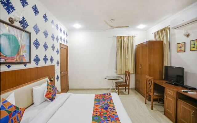 Fabexpress Global Residency Inn
