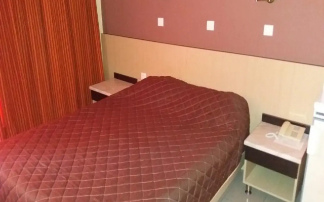 Dimitris Paritsa Hotel