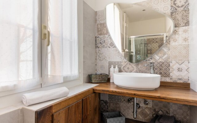 Monterumici 36 - Saffi Glamorous Apartment