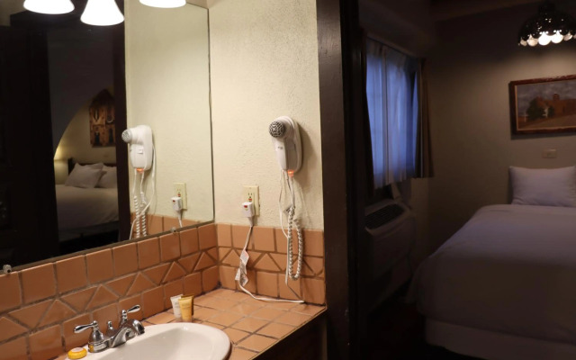 Sagebrush Inn & Suites