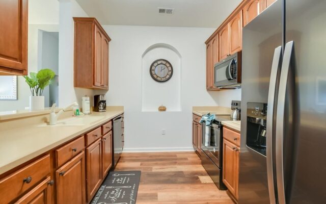 Newly Renovated, Beautiful 2bd/2ba Condo #2vc500