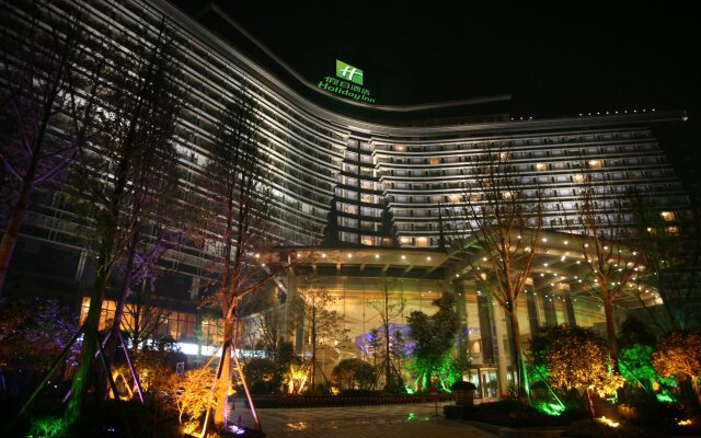 Holiday Inn Chengdu Century City - West Tower, an IHG Hotel
