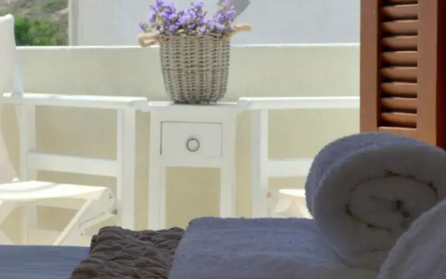 Niki Rooms