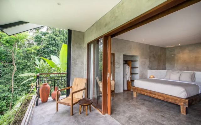 Exceptional 2 BR Suites in Ubud Hidden Gem