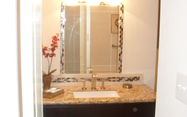 Seascape Deluxe Beach Condos by A B Sea Rentals