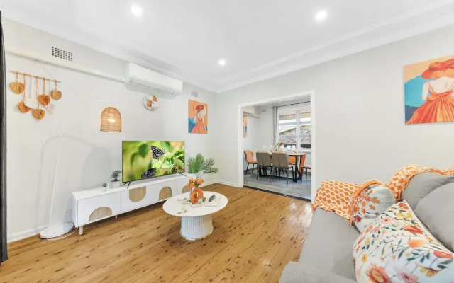 Relaxing 3BDR Modern Home with Parking