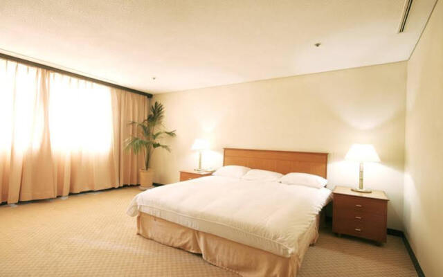 The Grand Suite