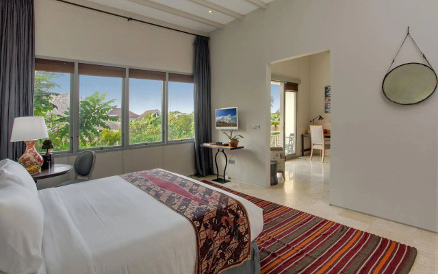 Room & Vespa Suite 2