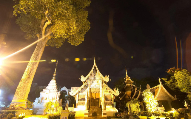 Phoothawee House