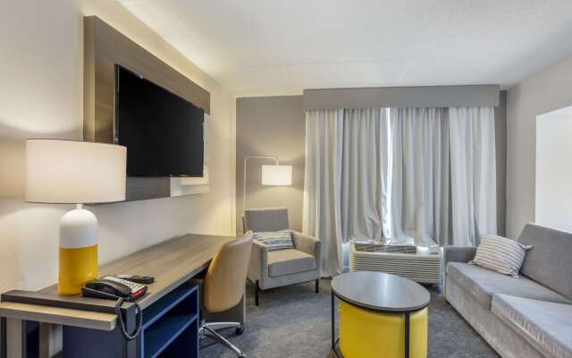 Comfort Inn & Suites Voorhees/Mt. Laurel