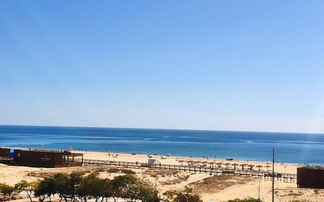 Apartment With one Bedroom in Monte Gordo, With Wonderful sea View, Terrace and Wifi - 200 m From the Beach