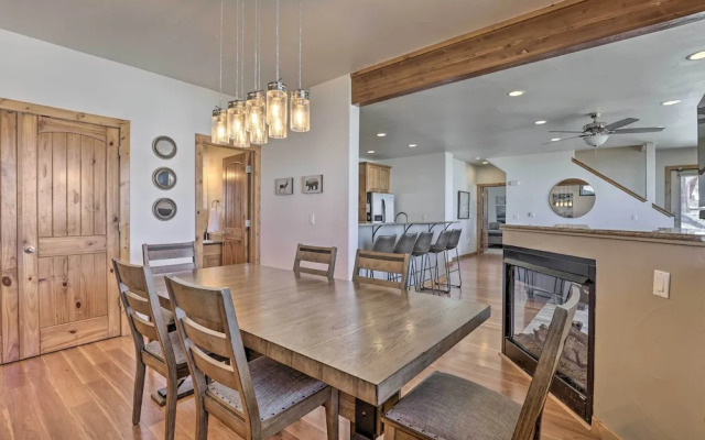 Mountain-view House < 2 Mi to Granby Ranch!