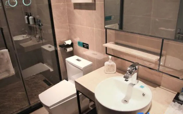 Xana Lite Heihe Russian Commodity Street Central Pedestrian Street