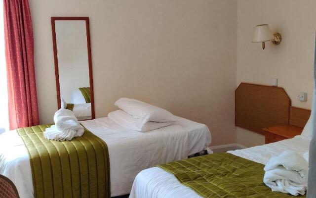 Inglewood Palm Hotel