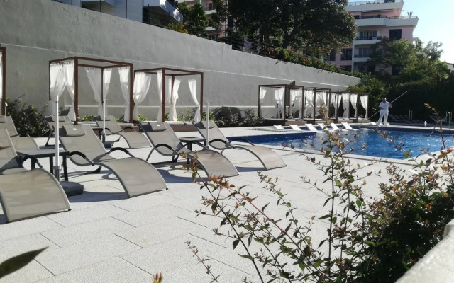 Hotel Girassol - Suite Hotel