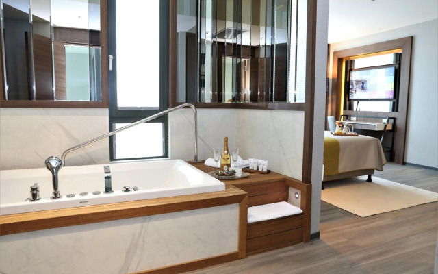 Limak Skopje Luxury Hotel