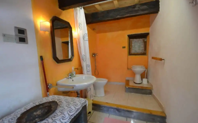 Cottage in Marliana With Private Pool