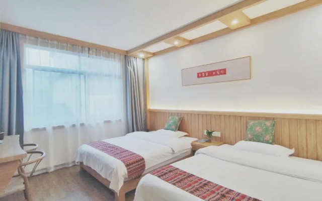 Tianmen Hotel