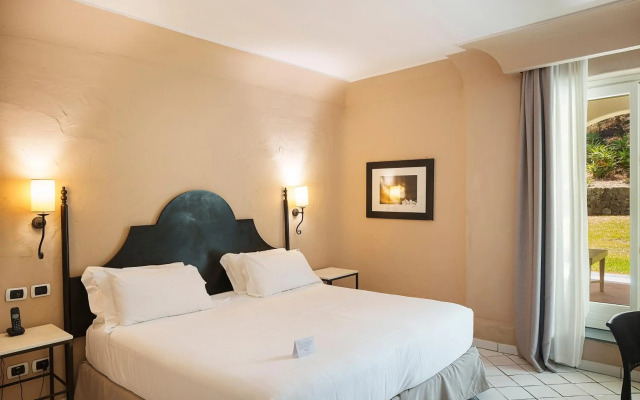 Therasia Resort Sea & Spa - The Leading Hotels of the World