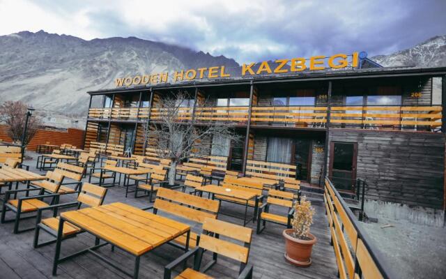 Wooden Hotel Kazbegi